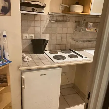 Studio 30m 5e -pres Des Jo *